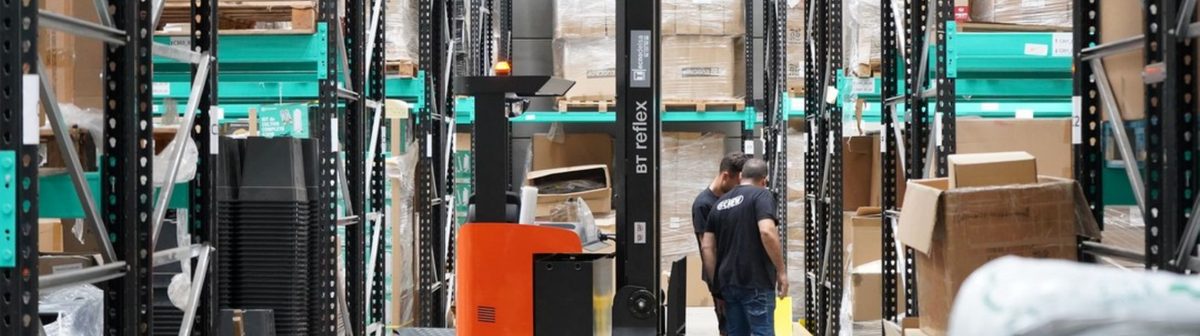 Agentes autónomos y robots humanoides redefinen la cadena de suministro en 2026